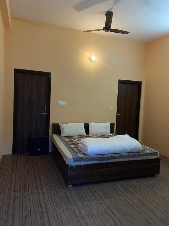 Chirag Homestay Kainchi Nainital Exterior foto